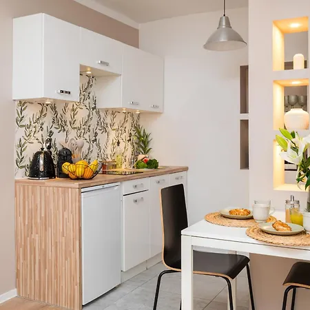 公寓 Sunny Relaxing At Chlodna 15 In The Strict Centre Metro Bus Tram *