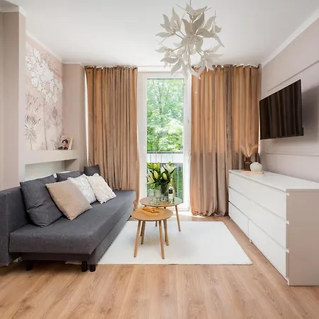 아파트 Sunny Relaxing At Chlodna 15 In The Strict Centre Metro Bus Tram 바르샤바